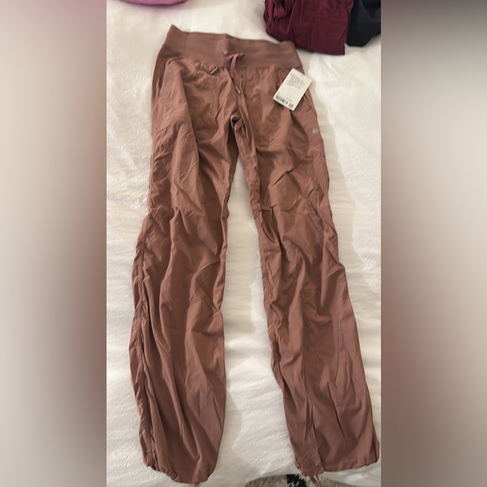 NWT lululemon dance studio pant size 6 spiced chai